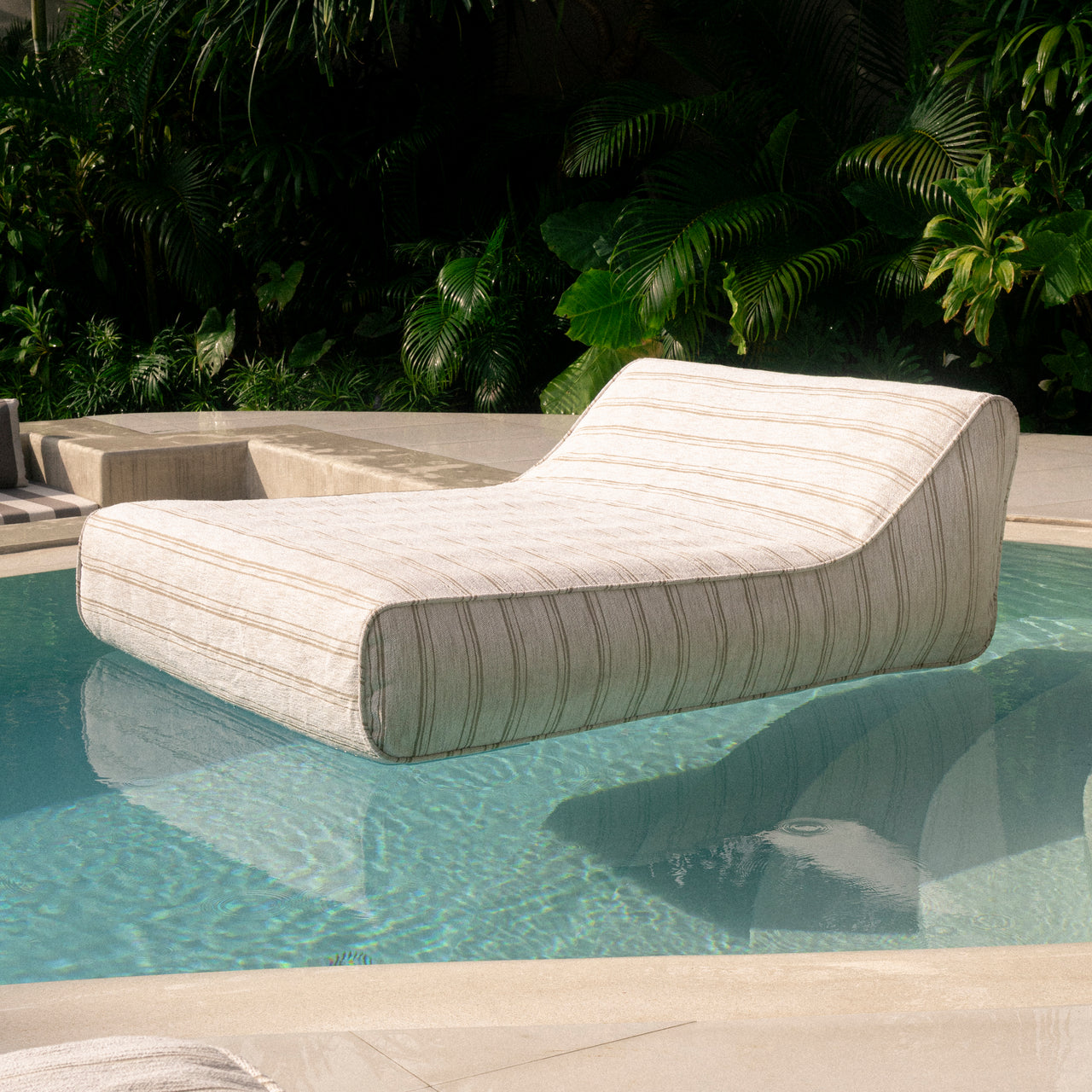 Lazy Chair XXL Pinstripes Harvest Kaolin